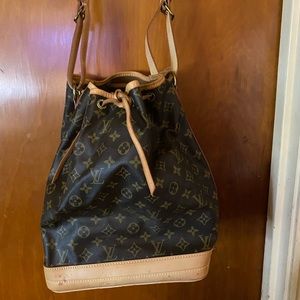 COPY - STILL AVAILABLE Authentic LV drawstring purse